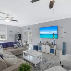 Barefoot Beach Private Pool & Hot Tub, Near Beach /sleeps 18