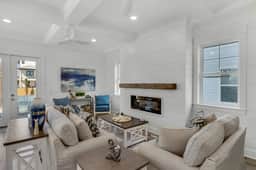 Skyline Views! Private Pool, Hot Tub, Rooftop, Private Beach - Image 3