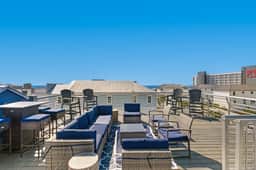 Skyline Views! Private Pool, Hot Tub, Rooftop, Private Beach - Image 2