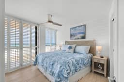 Oceanfront, Completely Remodeled, Pool, Hot Tub, - Image 4